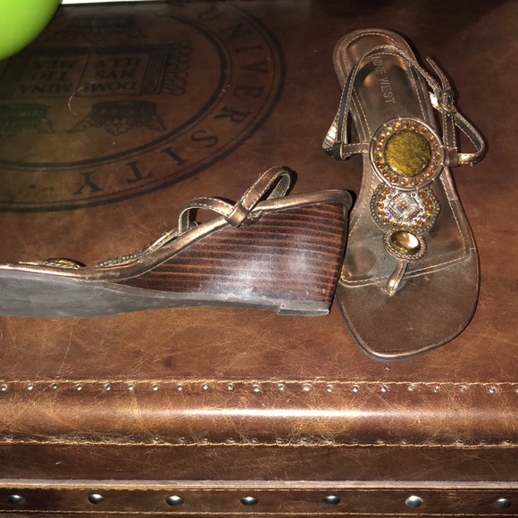 Shoes - Picture 2 of 3